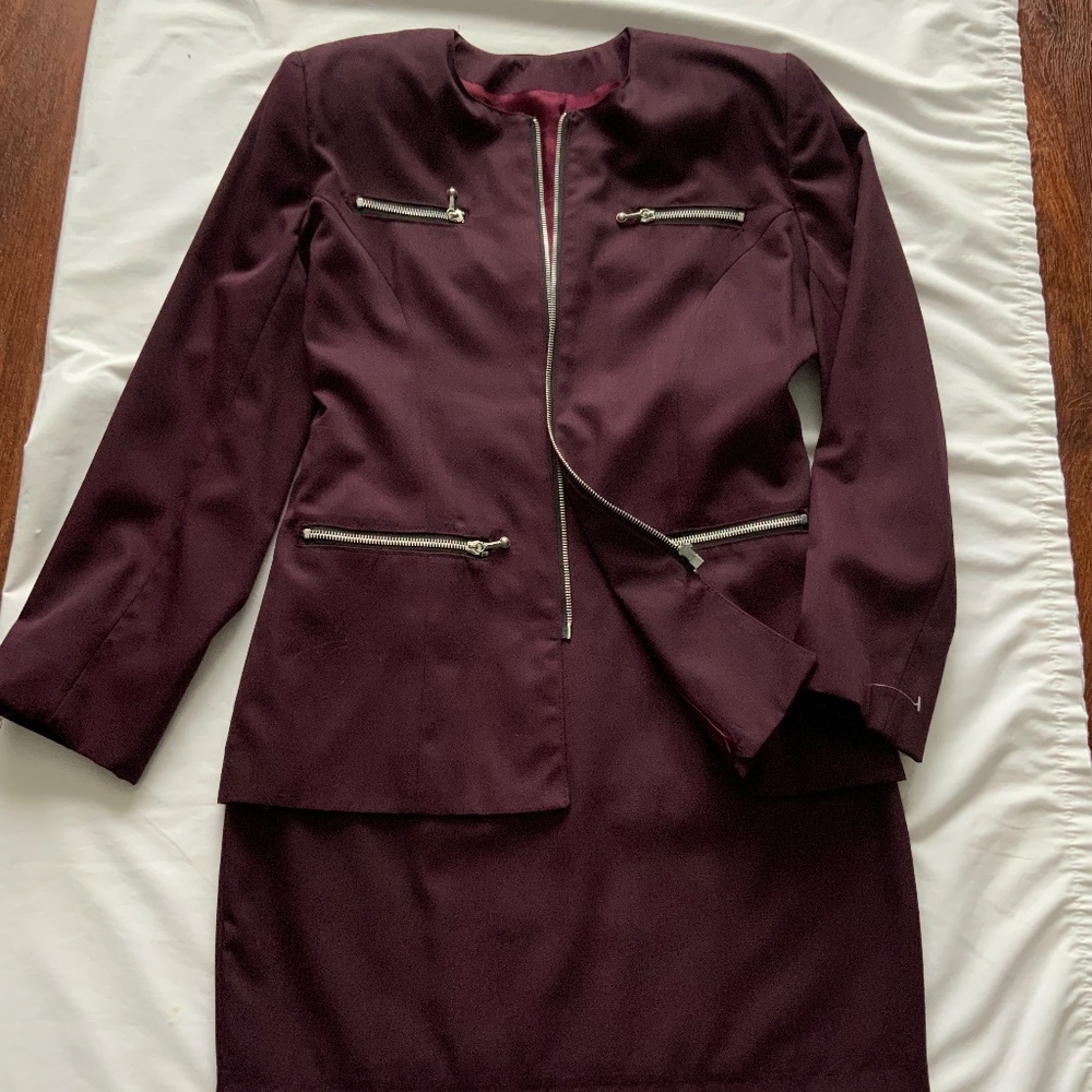 Jacket/skirt suit